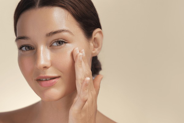 Skincare: Cuidados Essenciais para uma Pele Saudável